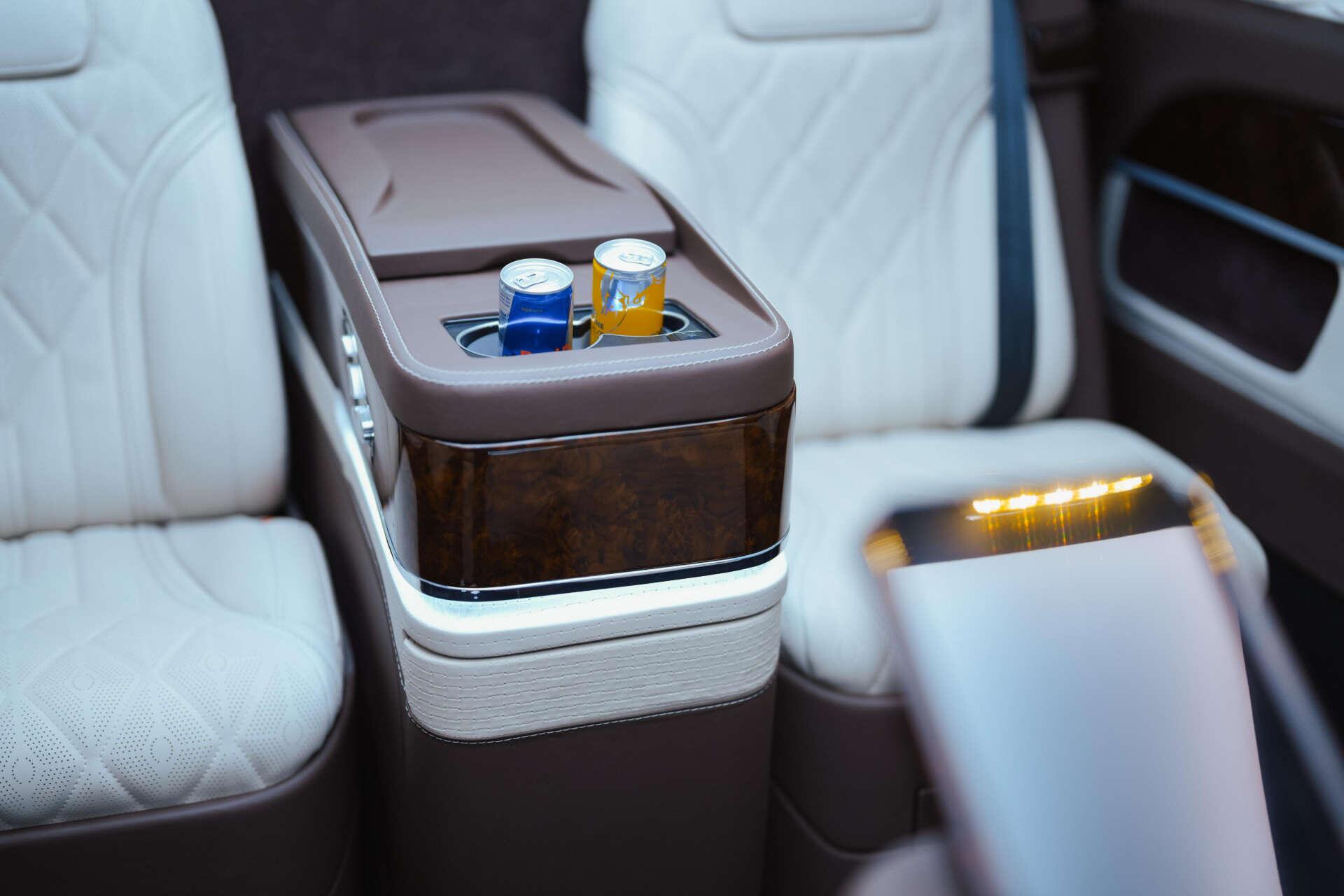 Mercedes-Benz V Class view 38