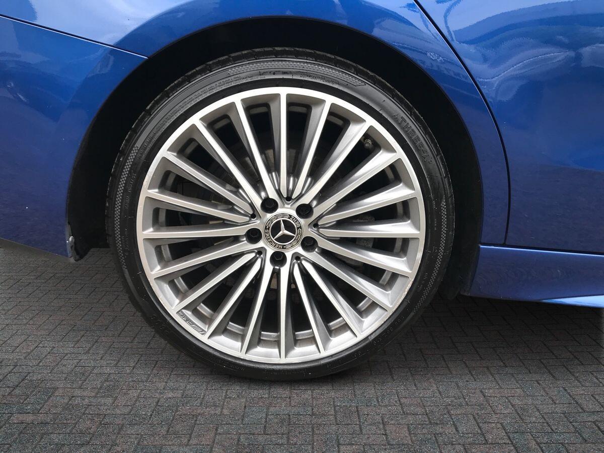 Mercedes-Benz C-Class view 12