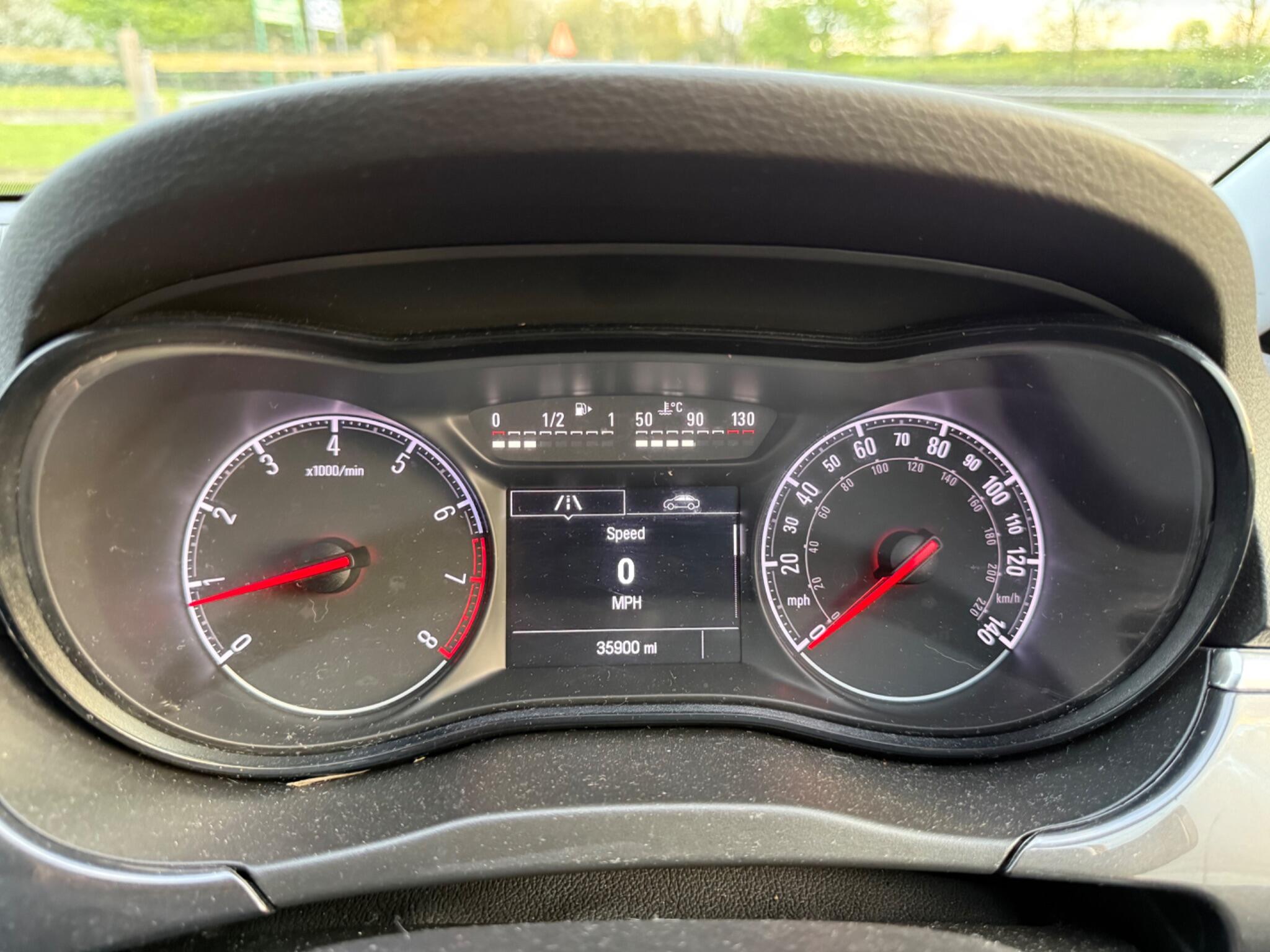 Vauxhall Corsa 1.4i Design Euro 6 (s/s) 5dr — photo 48 of 104