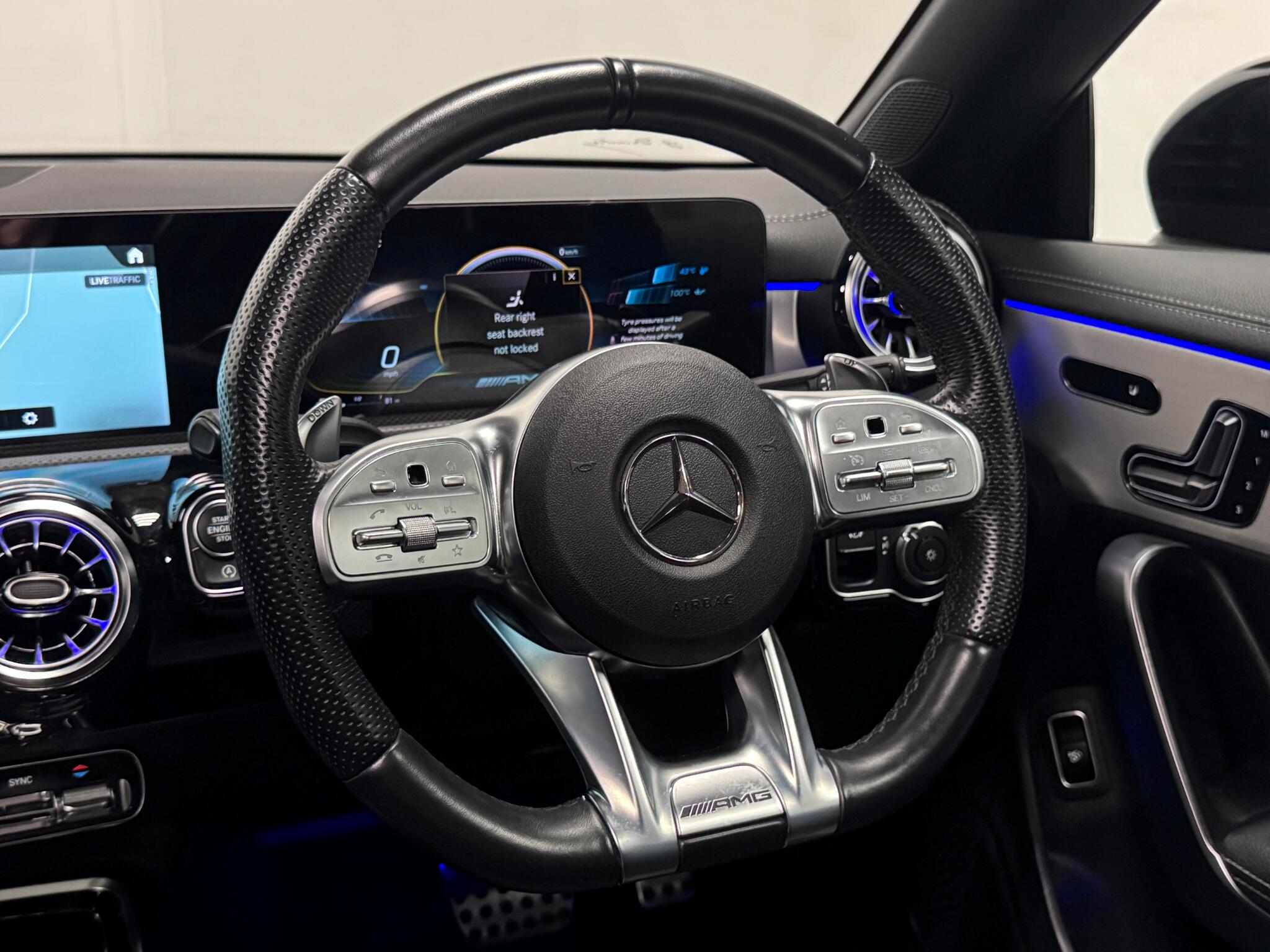 Mercedes-Benz Cla view 31