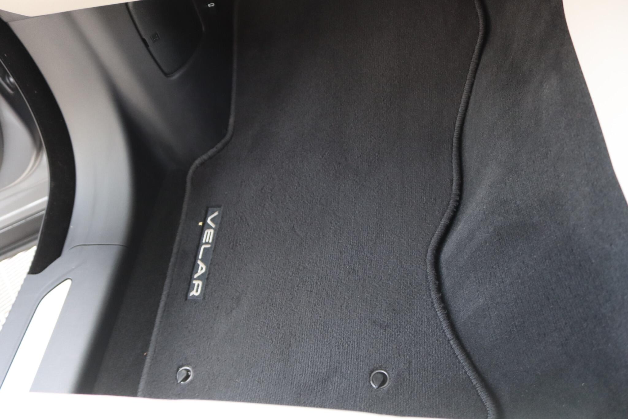 Land Rover Range Rover Velar view 71