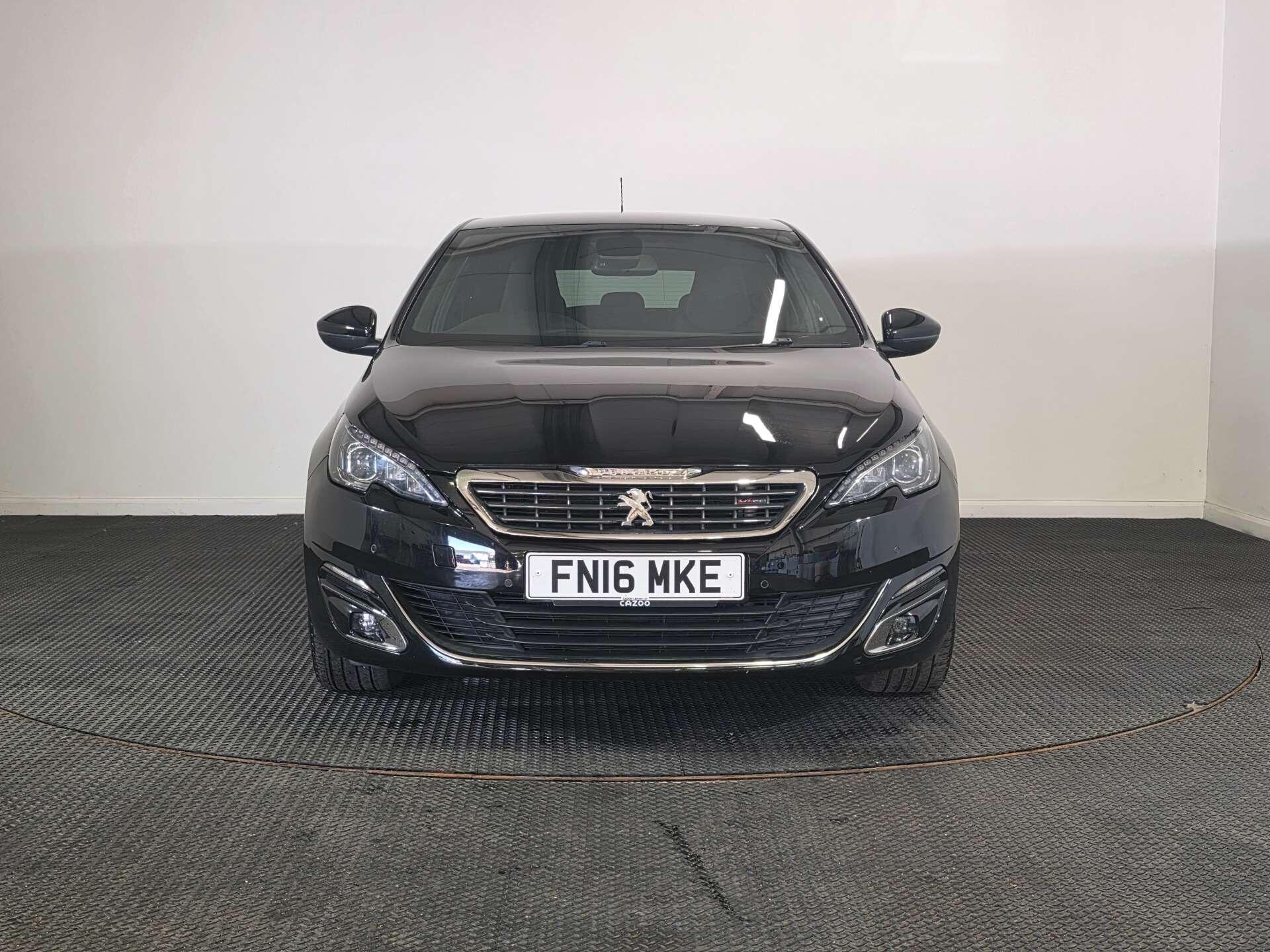 Peugeot 308 view 2