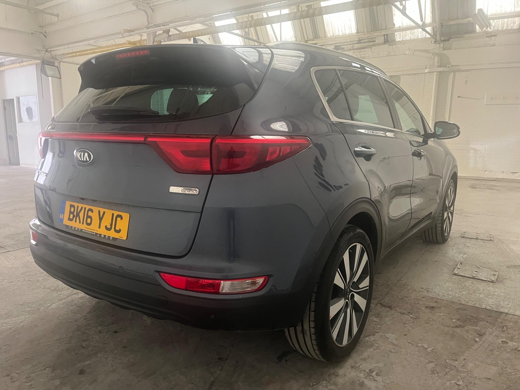 2016 Kia Sportage image 12