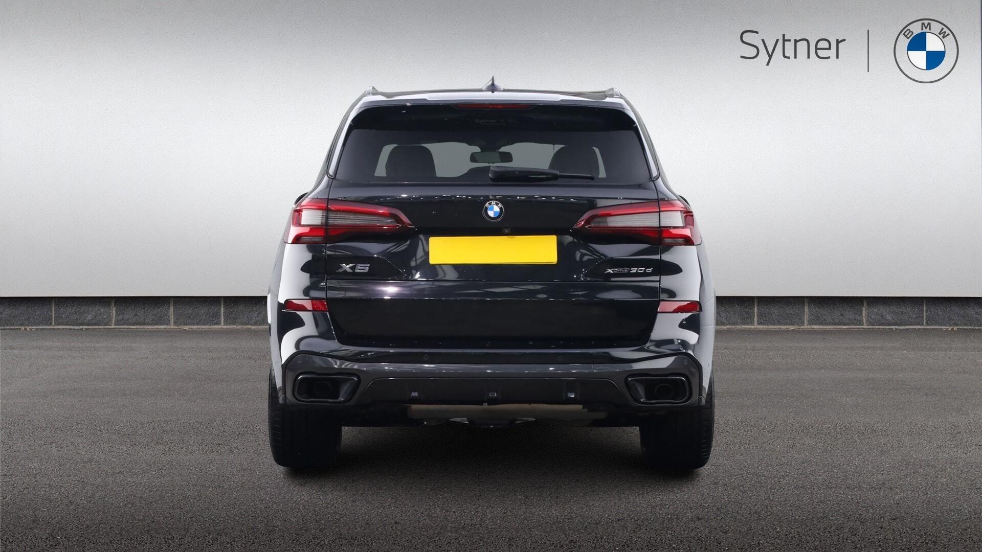 BMW X5 view 15
