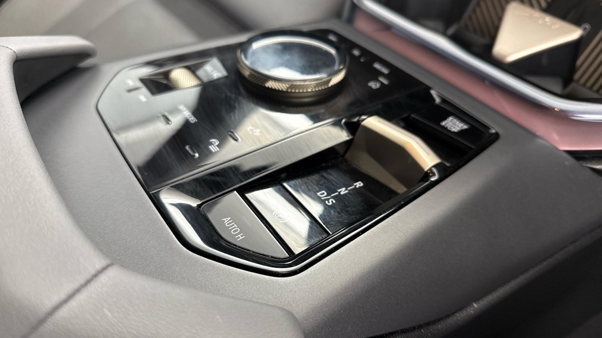 BMW X3 view 19