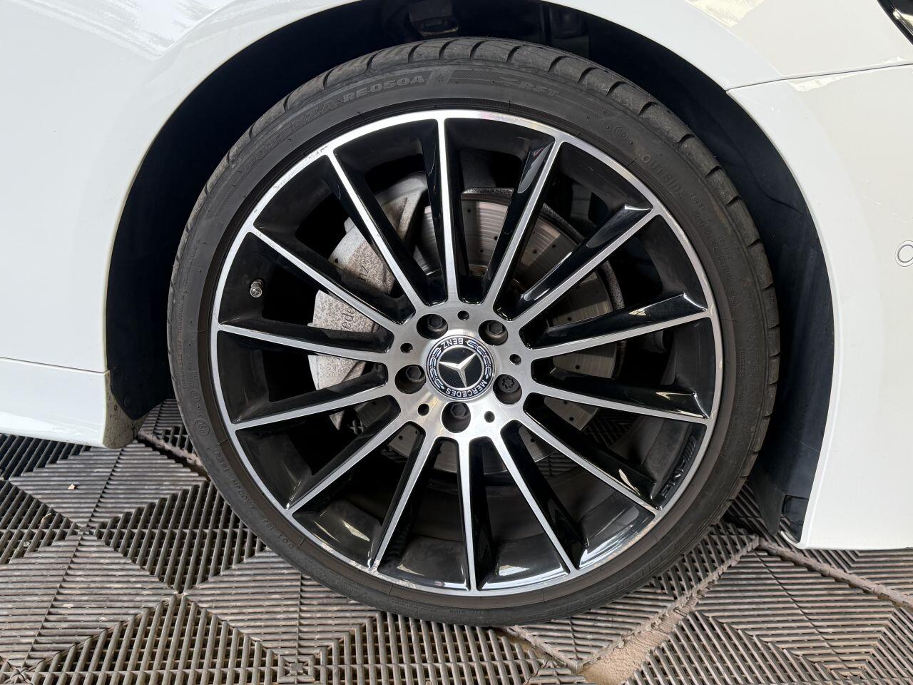 Mercedes-Benz E Class view 19