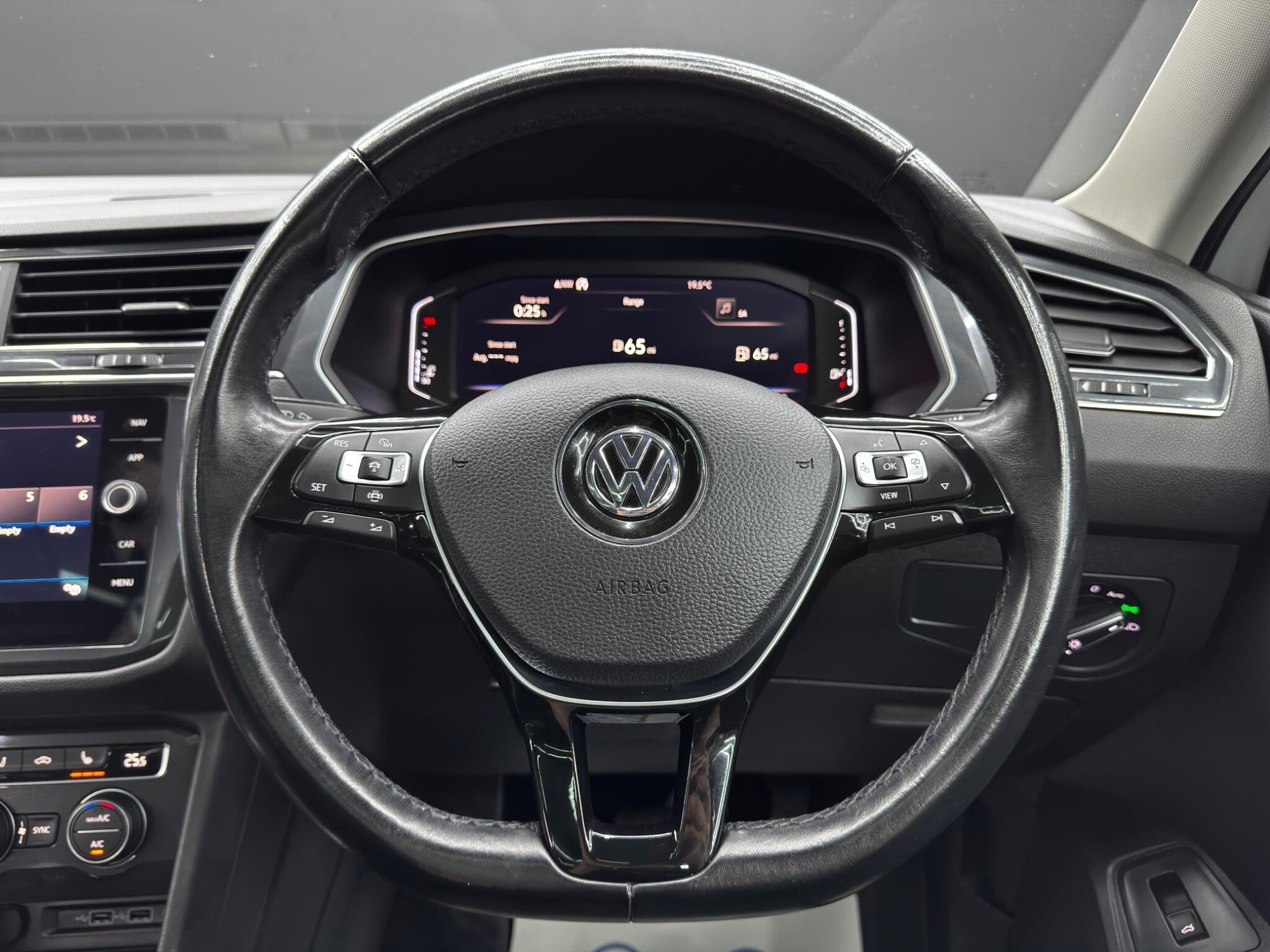 Volkswagen Tiguan Allspace view 20
