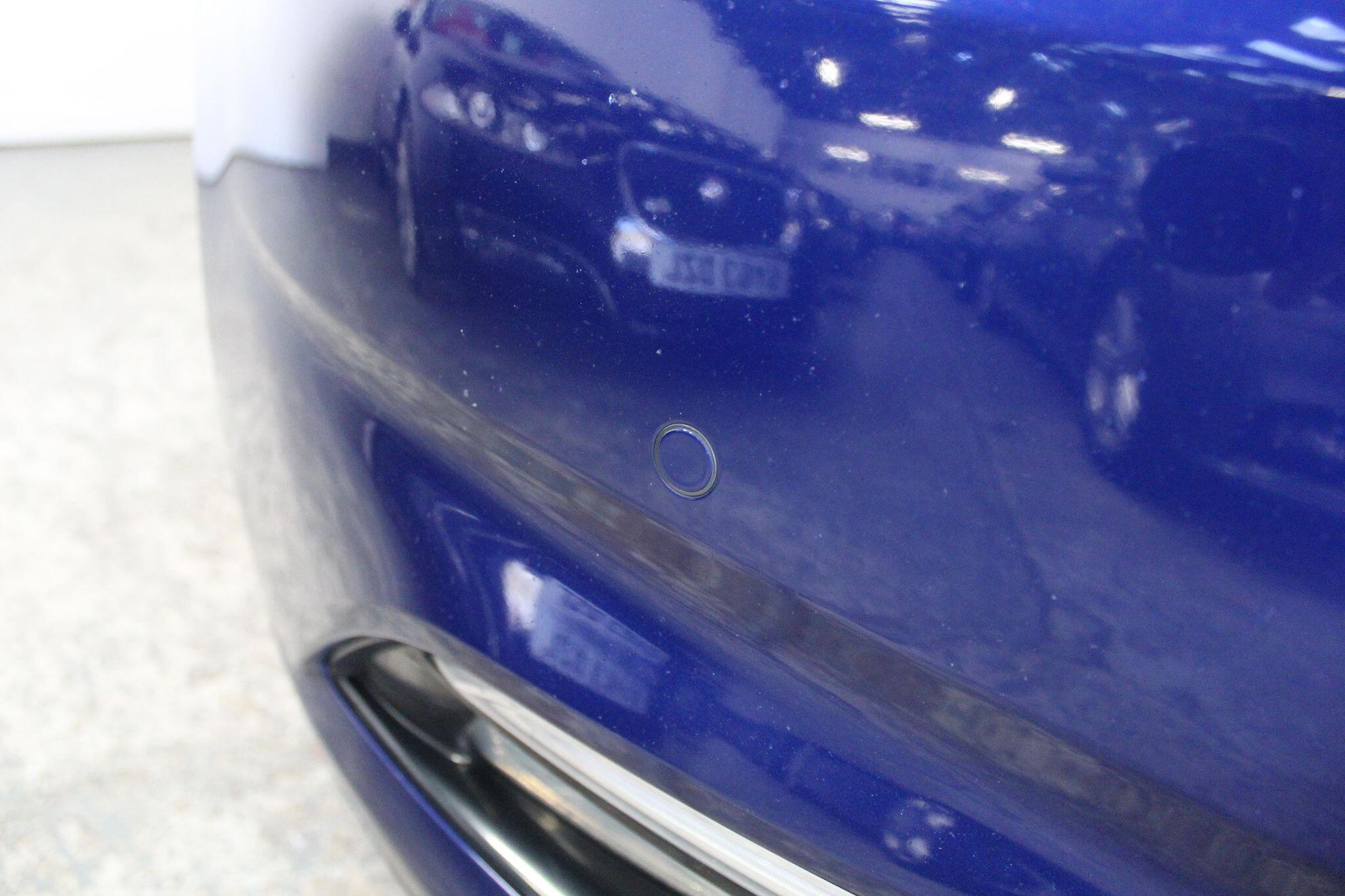 Ford Mondeo view 16