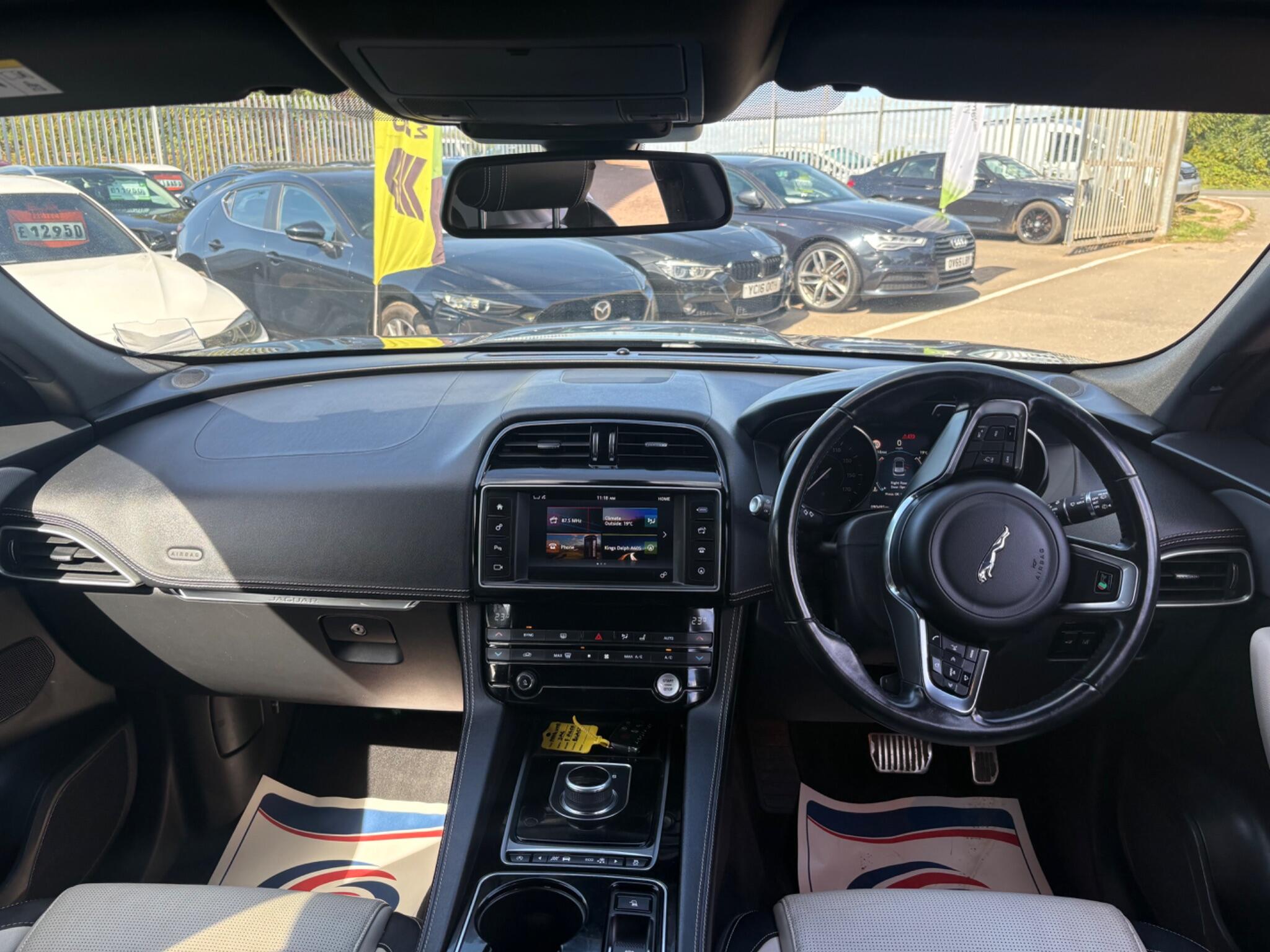 Jaguar F-Pace view 9