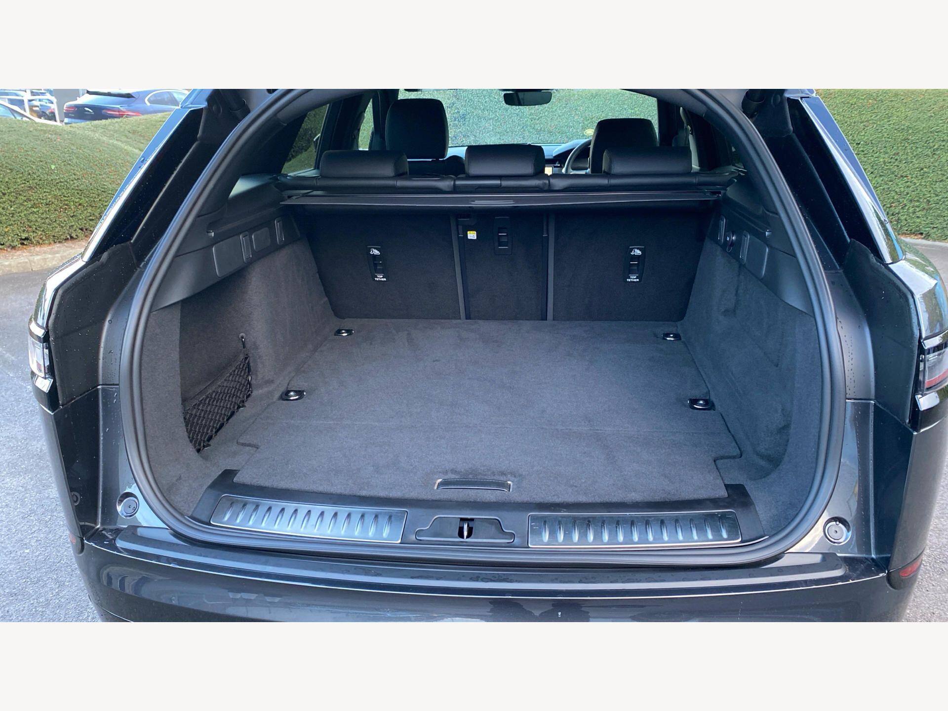 Land Rover Range Rover Velar view 12