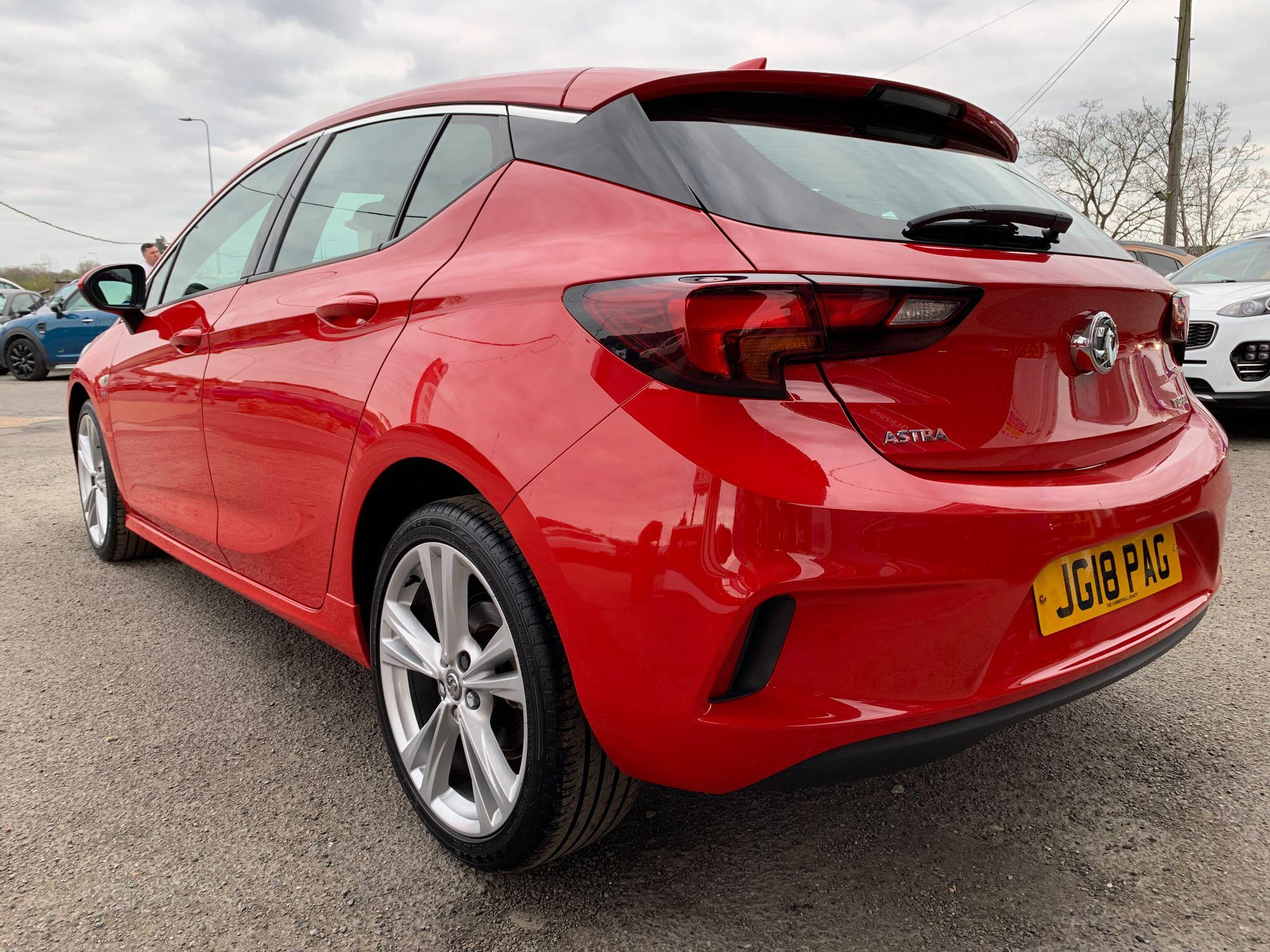 Vauxhall Astra view 5