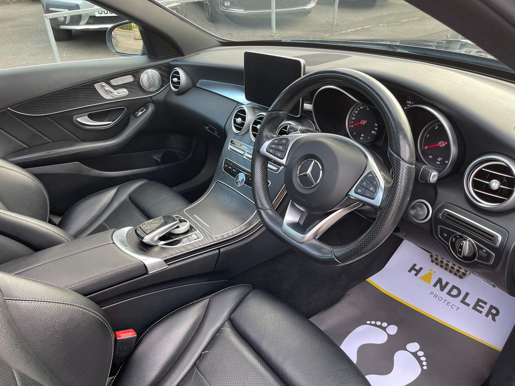 Mercedes-Benz C-Class view 30