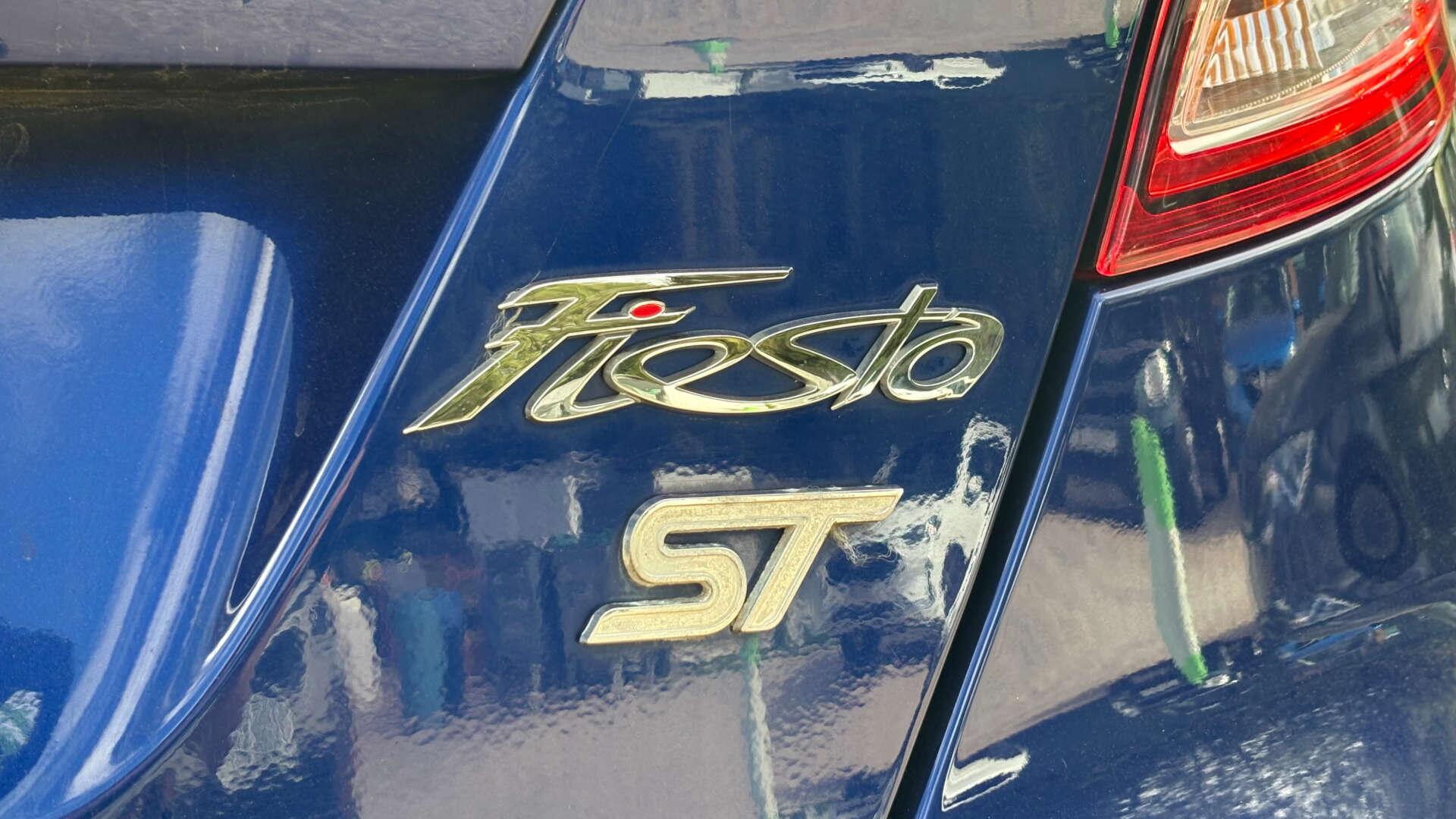 Ford Fiesta view 36
