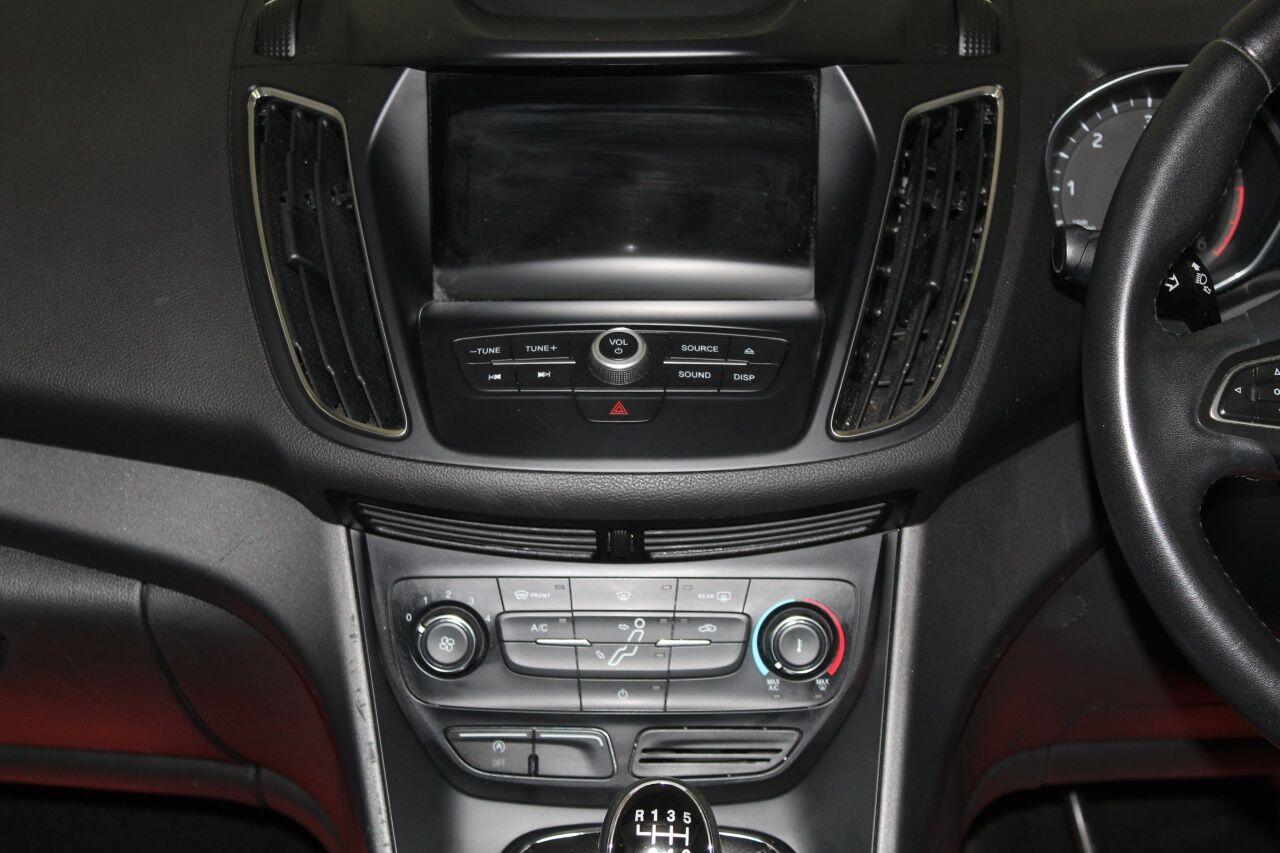 Ford C-Max view 32