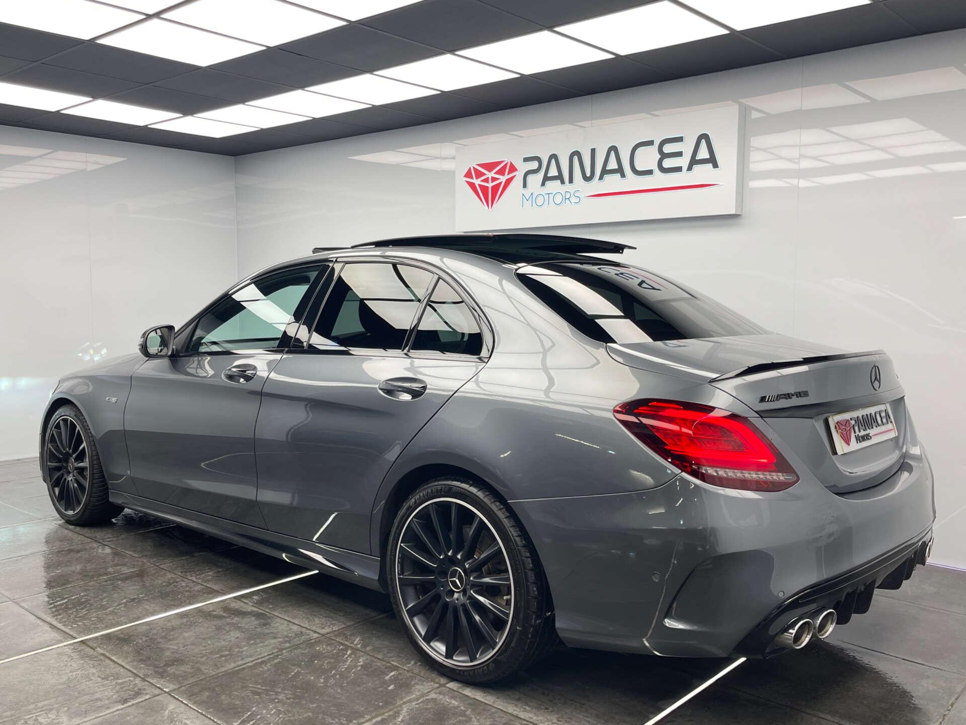 Mercedes-Benz C Class view 32