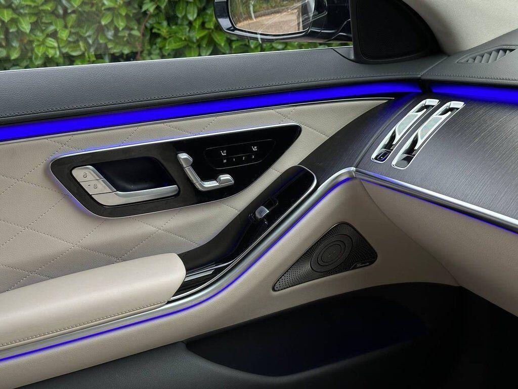 Mercedes-Benz S-Class view 24