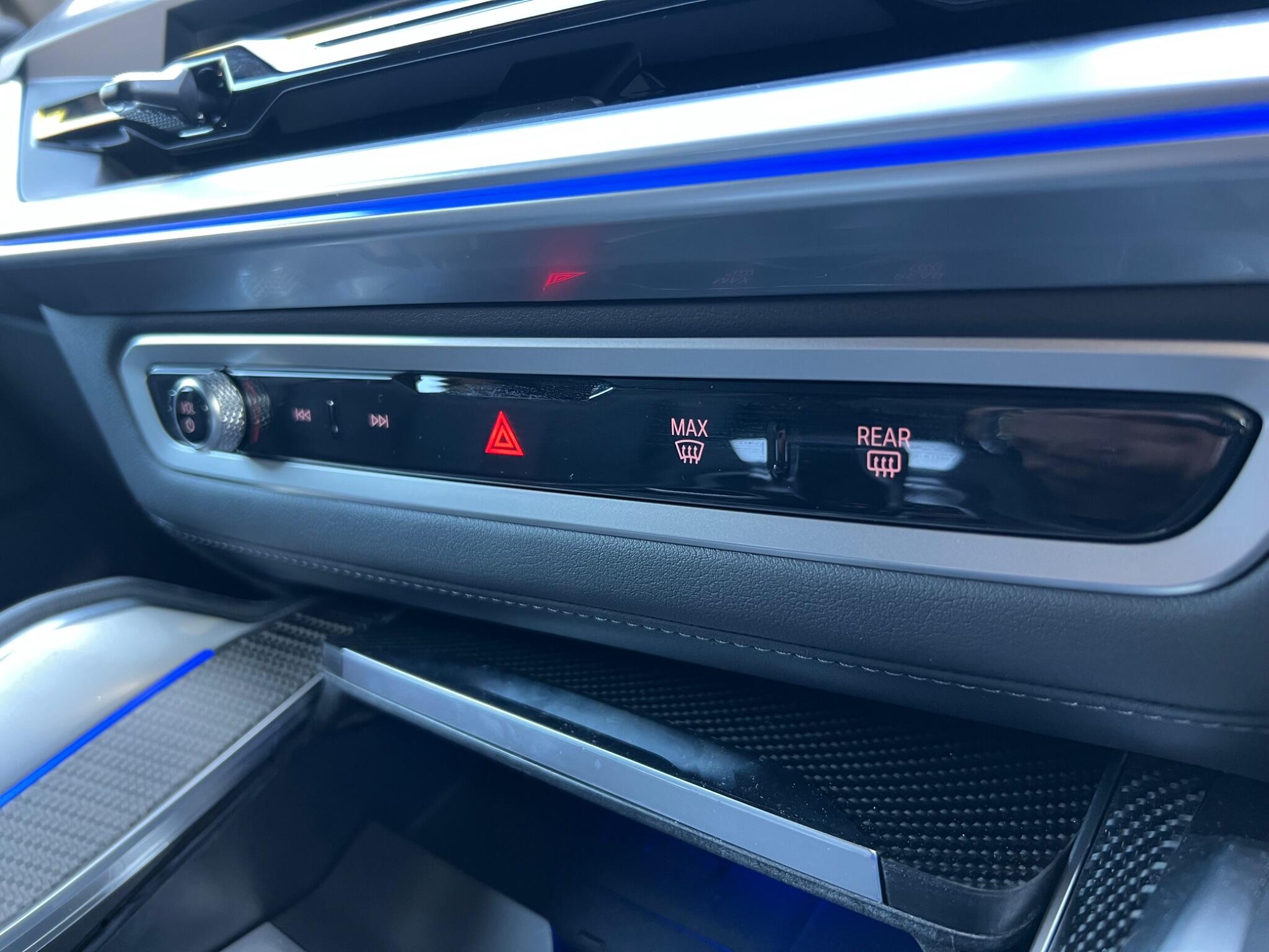 BMW XM view 84