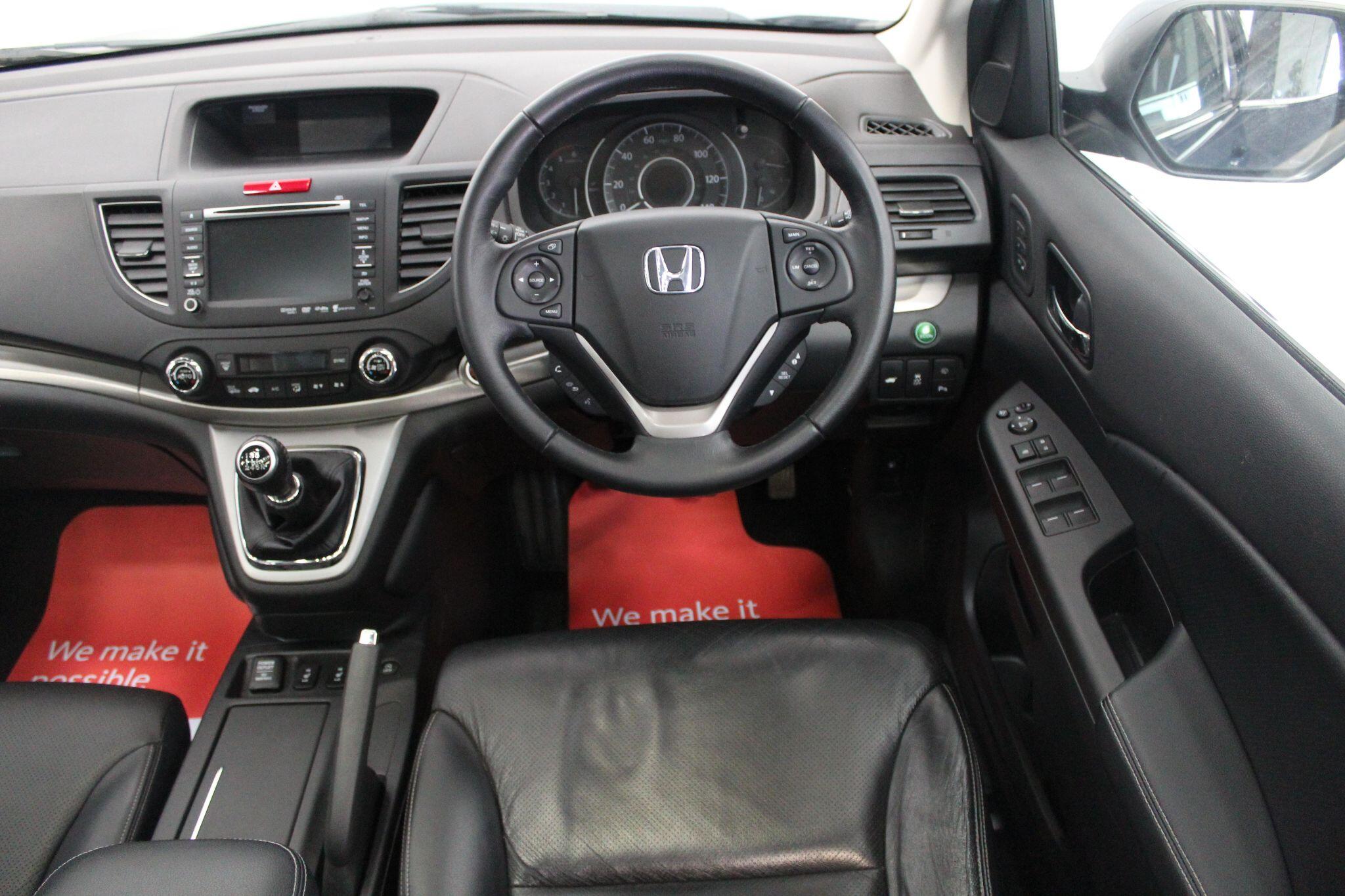Honda CR-V view 45