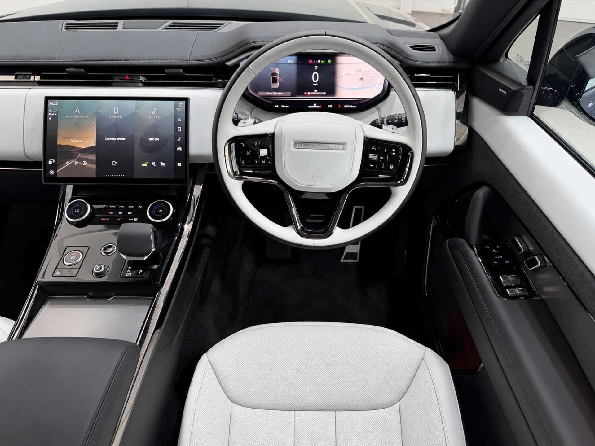 Land Rover Range Rover Sport view 21