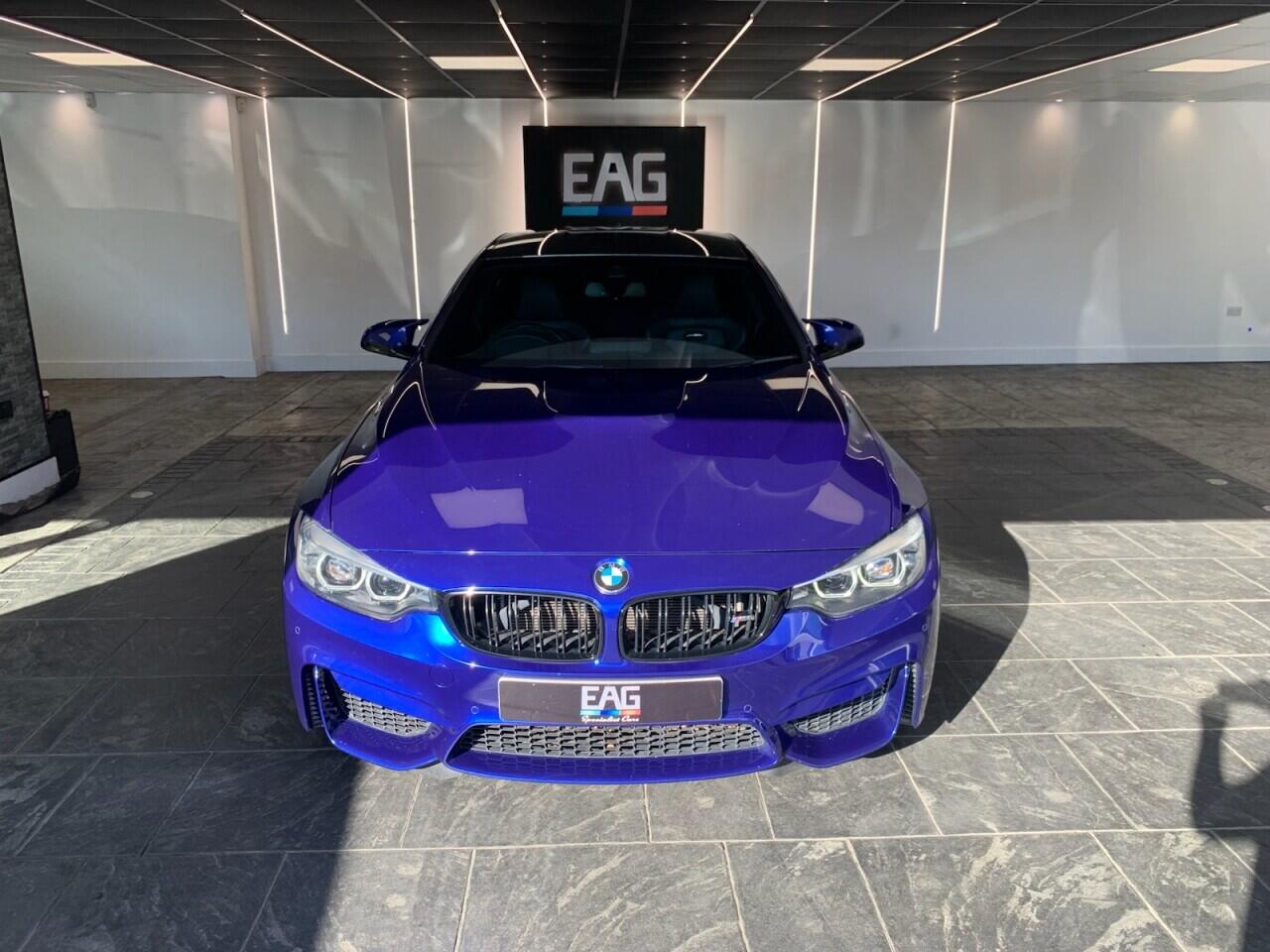 BMW M4 view 12