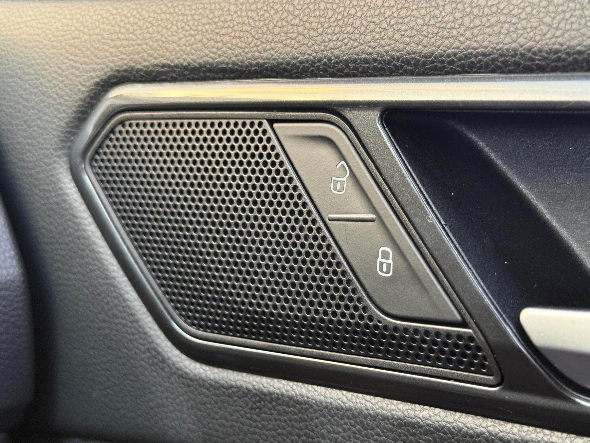 Volkswagen Tiguan - Image 75
