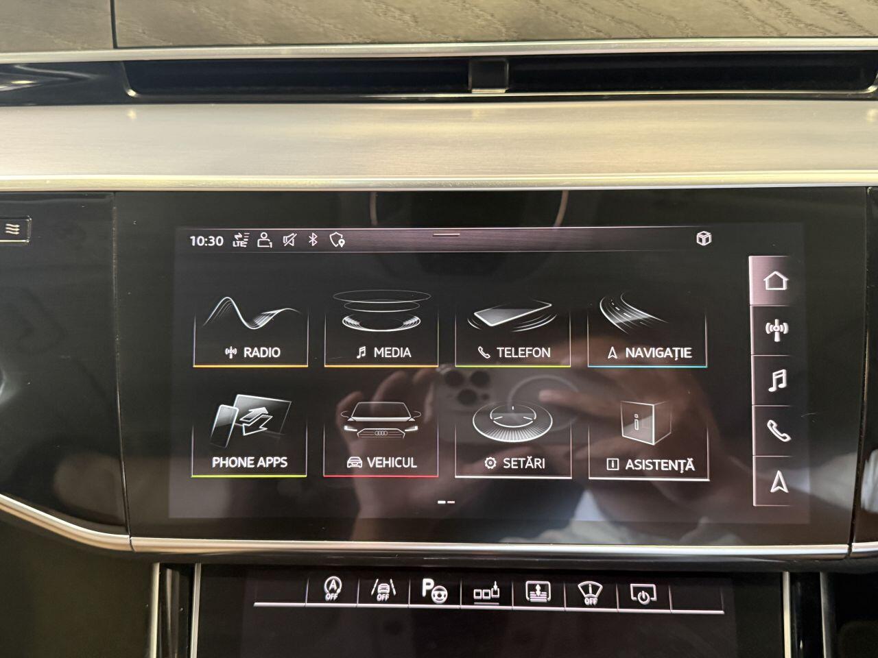 Audi A8 view 48
