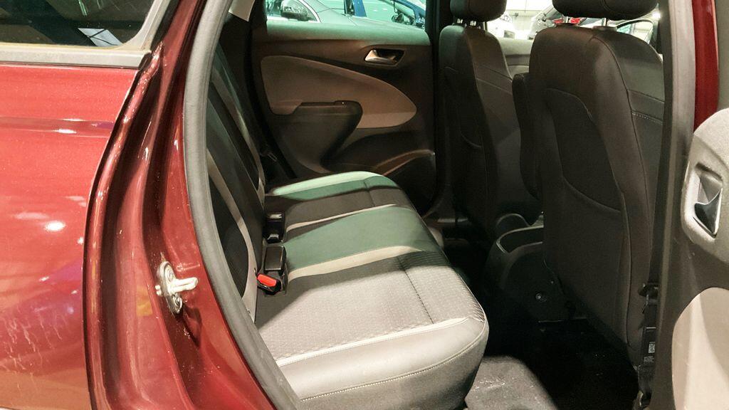 Vauxhall Crossland X view 13