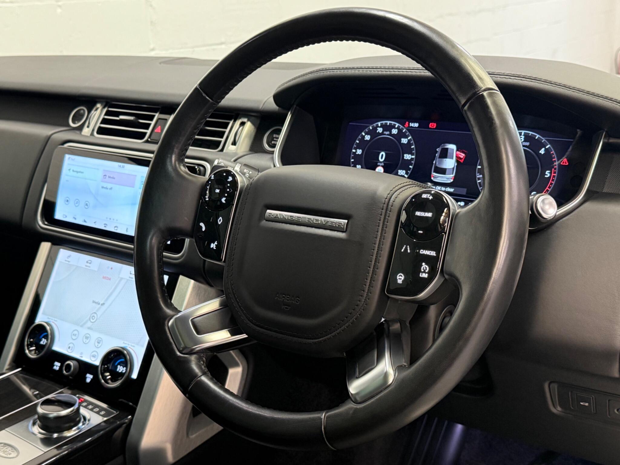 Land Rover Range Rover view 4