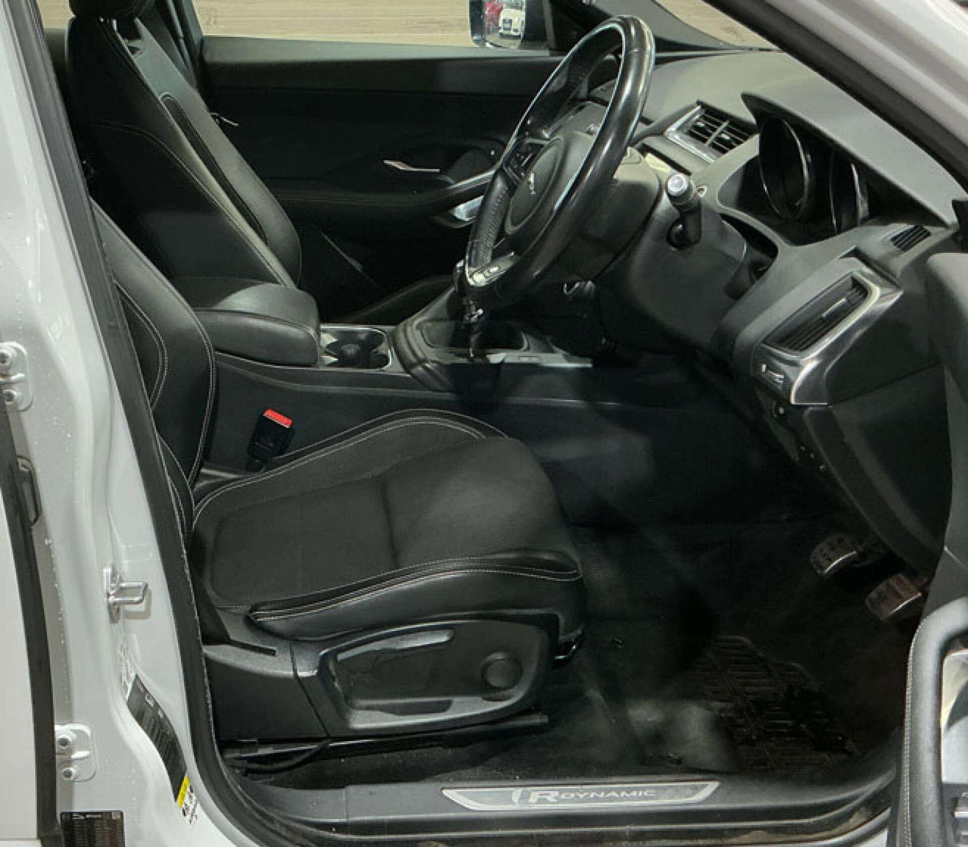 Jaguar E-Pace view 4