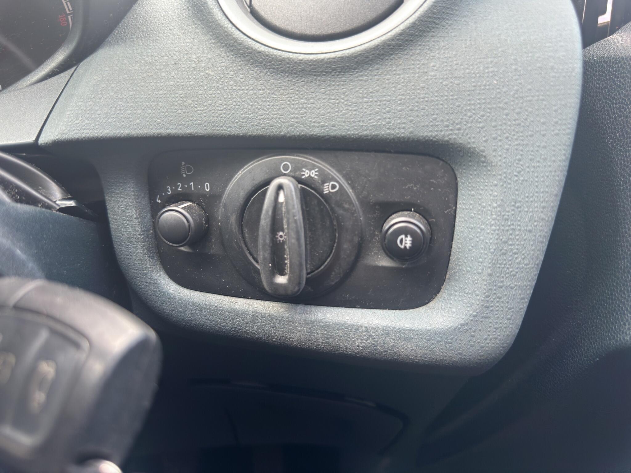 Ford Fiesta view 21