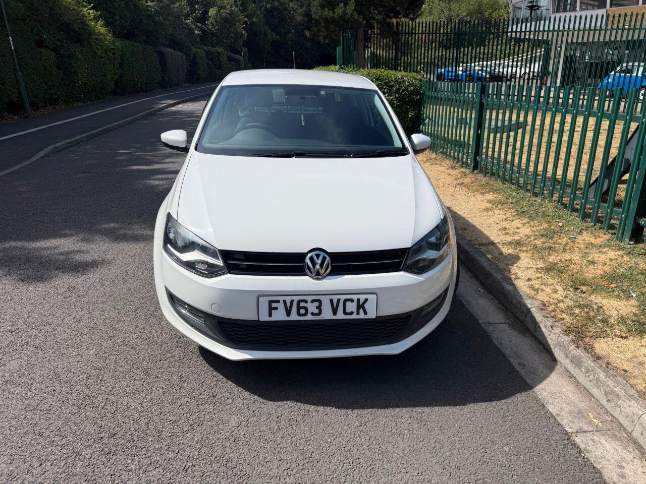 Volkswagen Polo view 4
