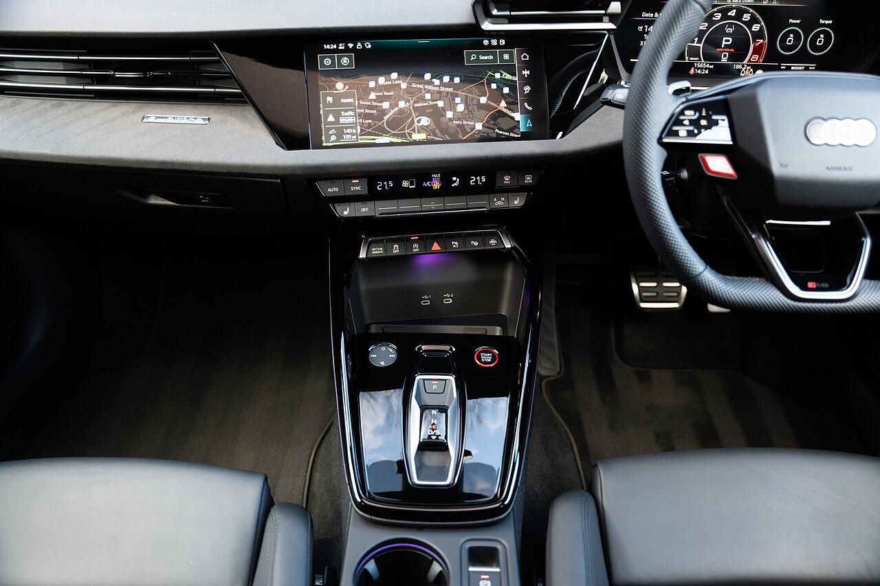 Audi RS3 view 28