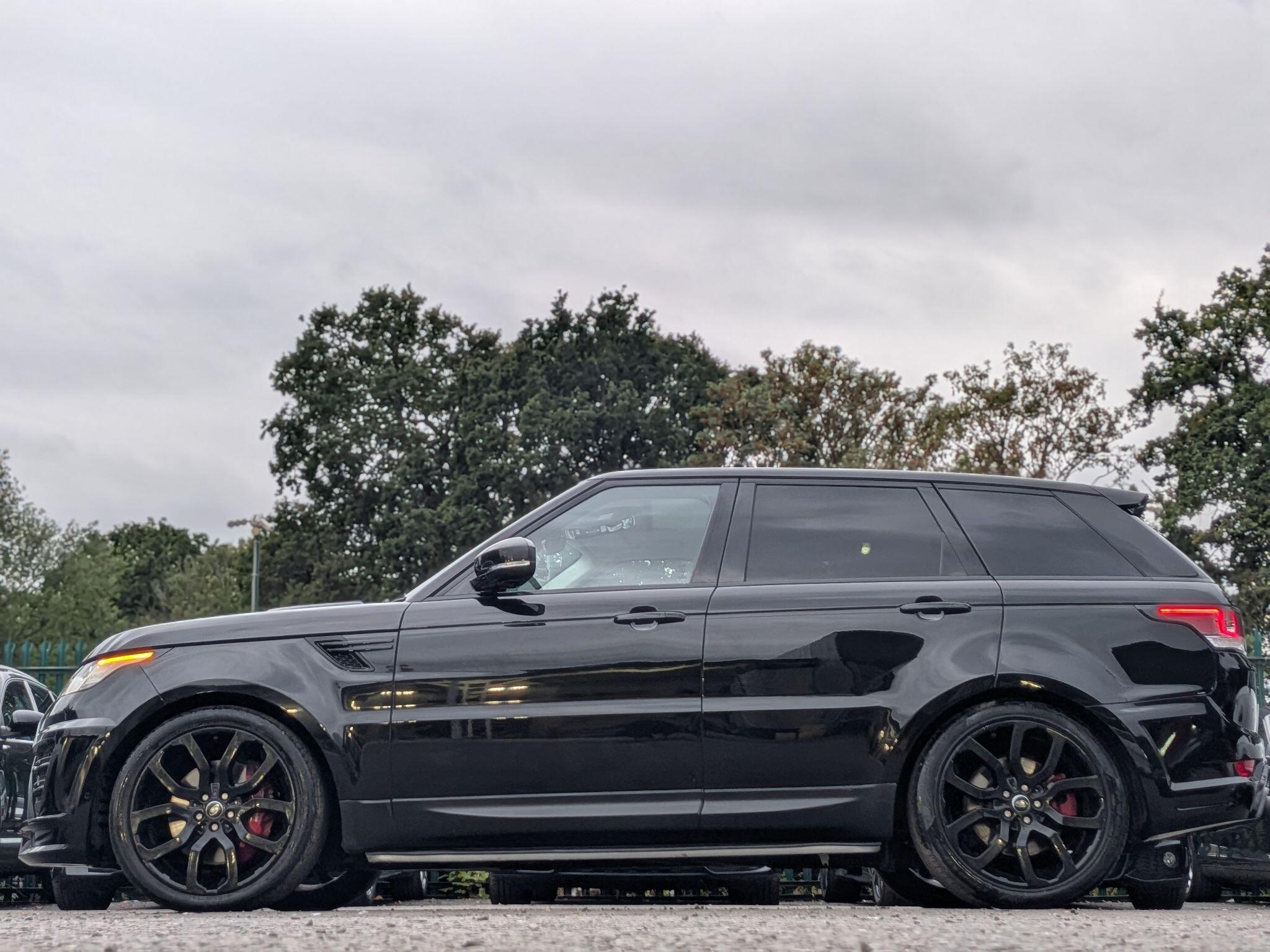 Land Rover Range Rover Sport view 9