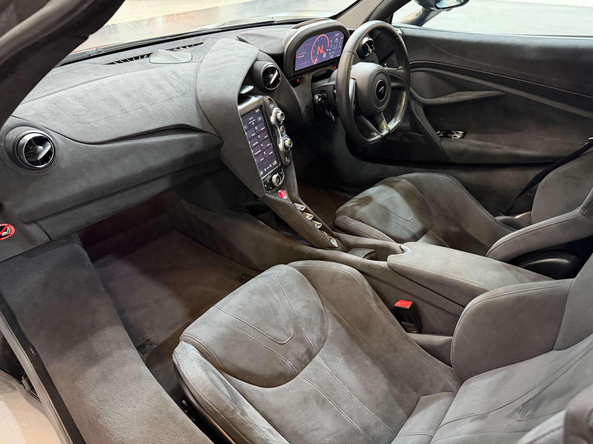 Mclaren 720s view 41