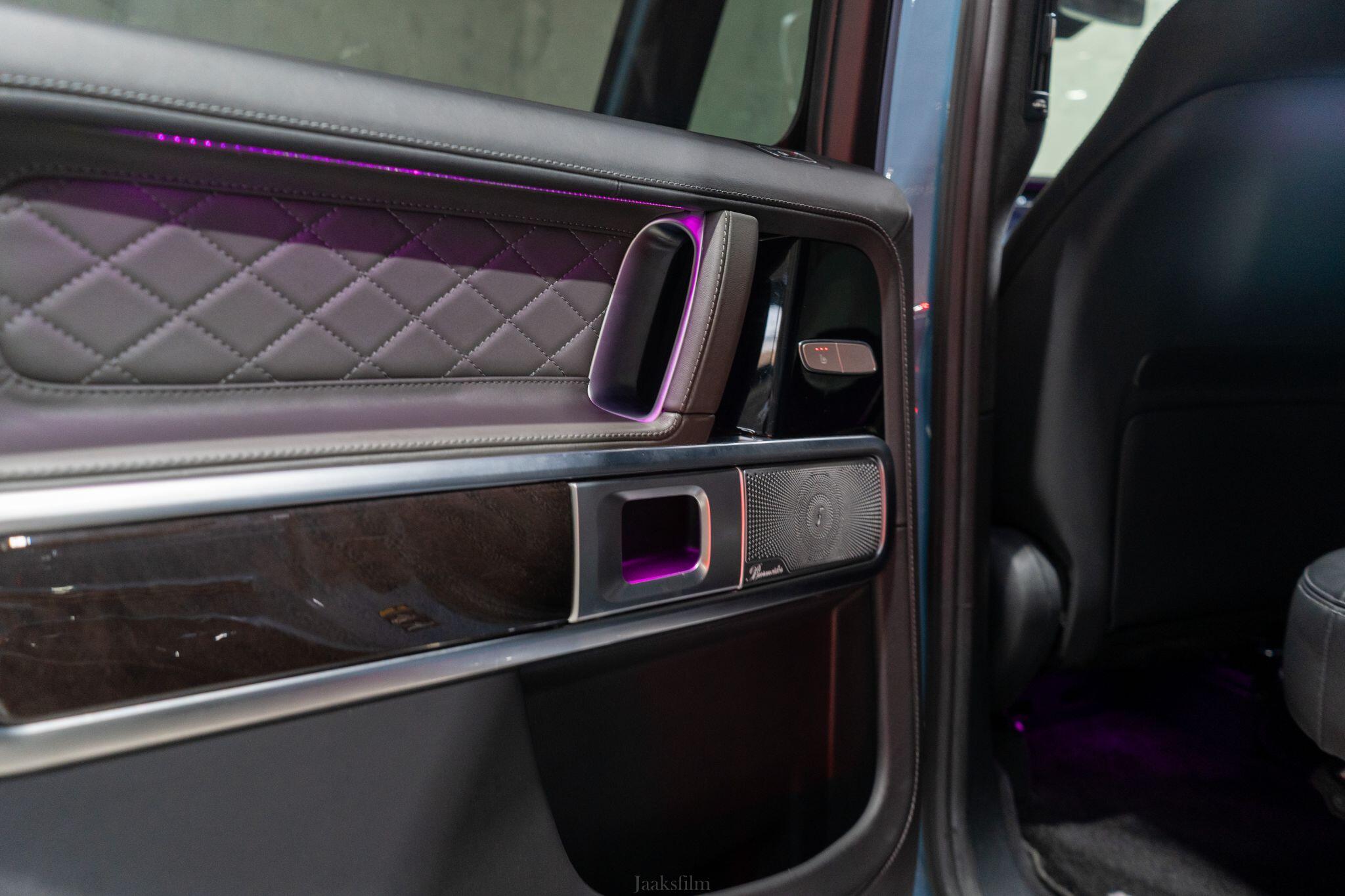 Mercedes-Benz G-Class view 30