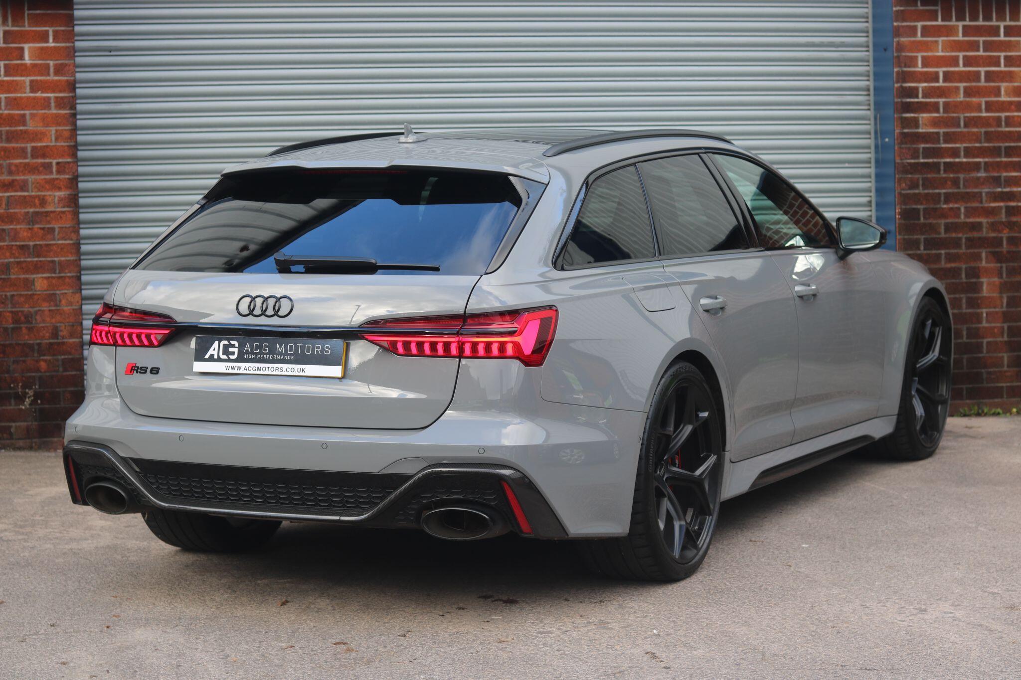 Audi RS6 view 13