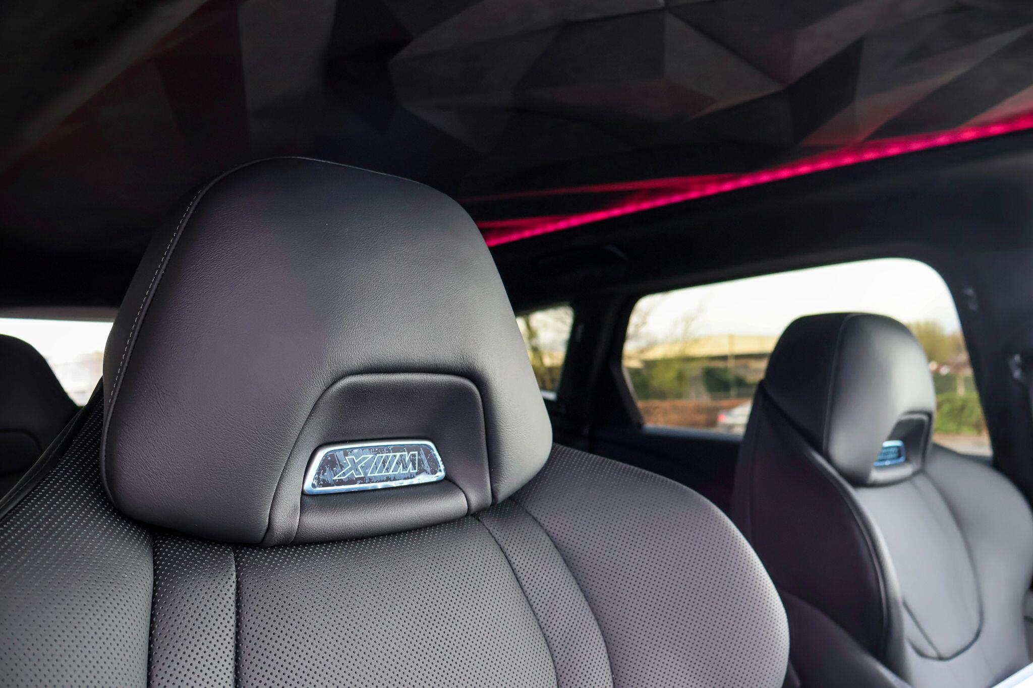 BMW XM view 16
