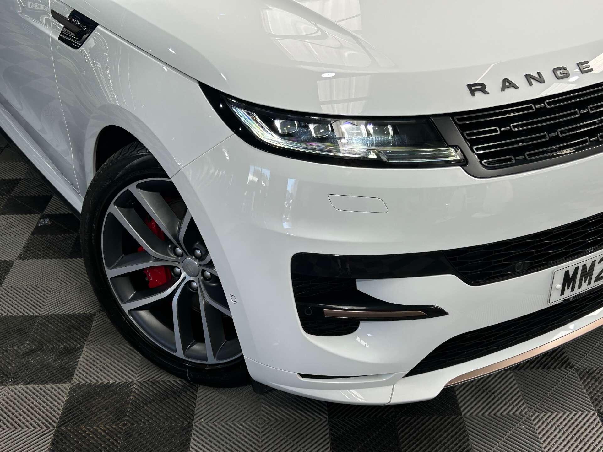 Land Rover Range Rover Sport view 5