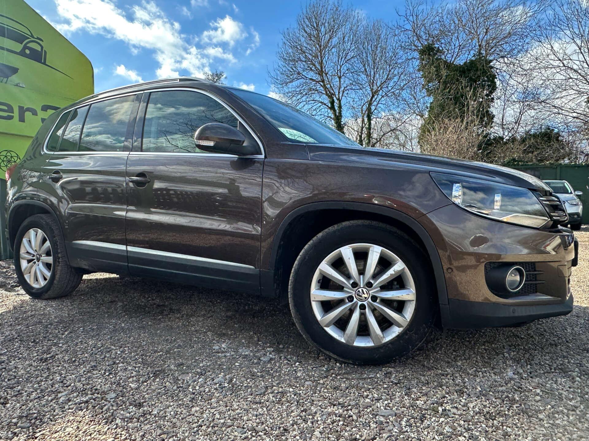 Volkswagen Tiguan view 5