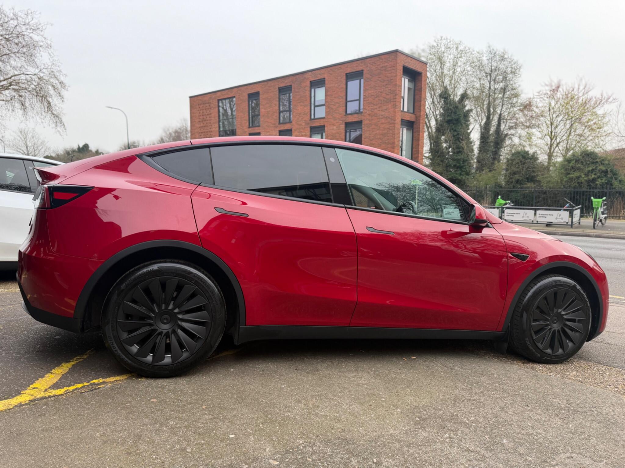Tesla Model Y view 7