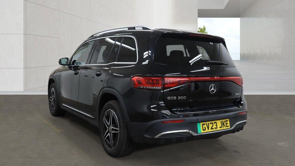 Mercedes-Benz Eqb view 5