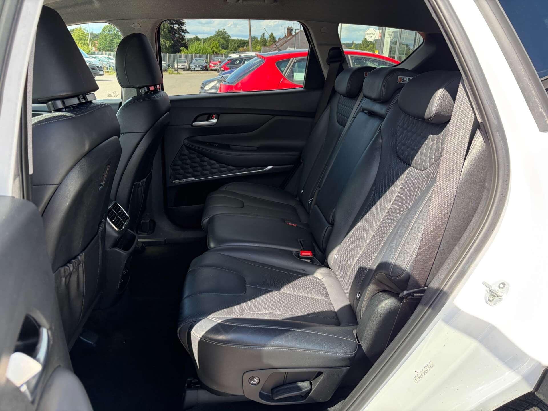 Hyundai Santa Fe view 20