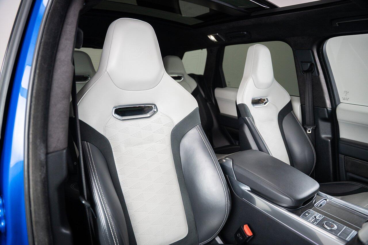 Land Rover Range Rover Sport view 2