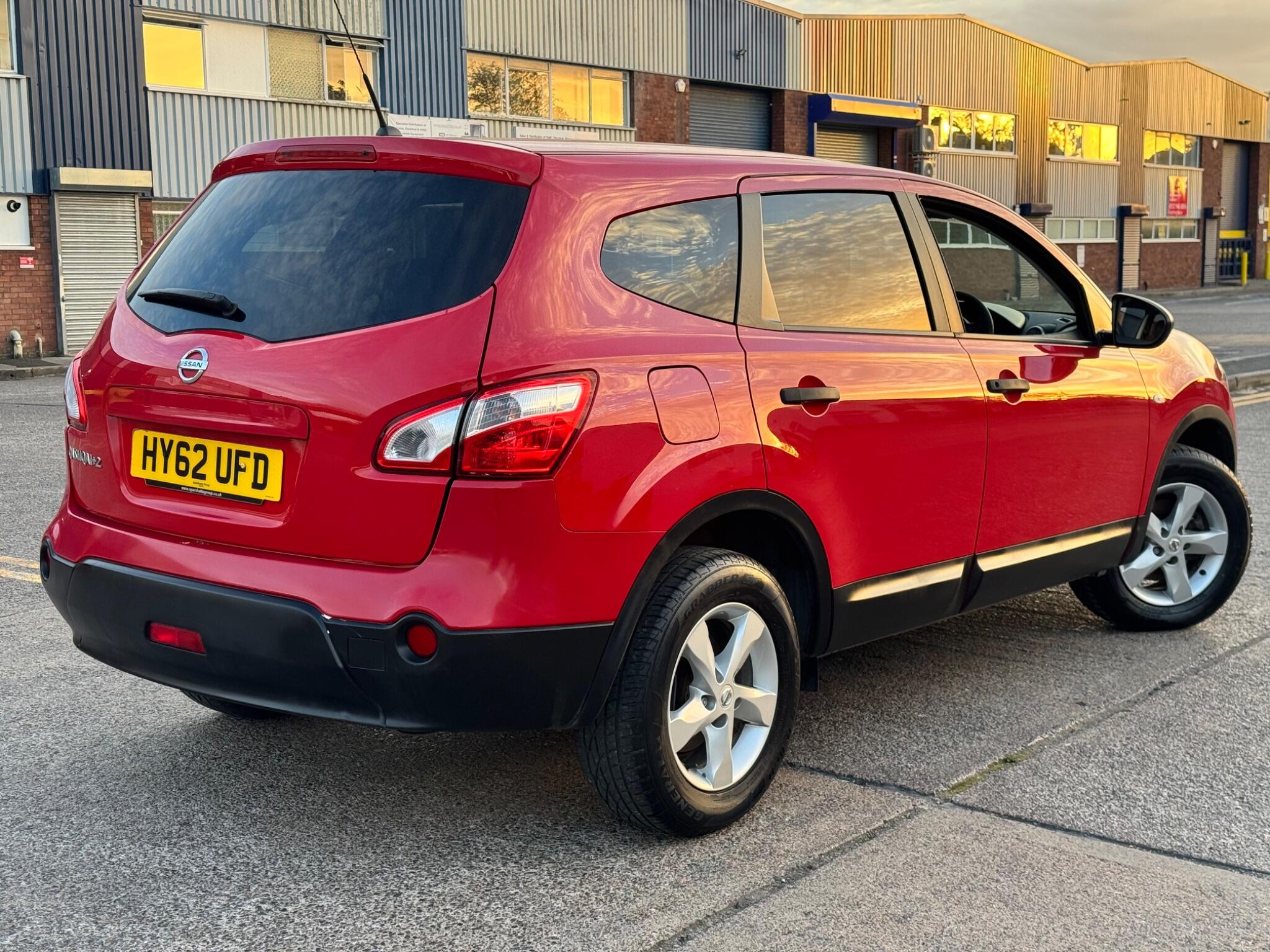 Nissan Qashqai+2 view 17
