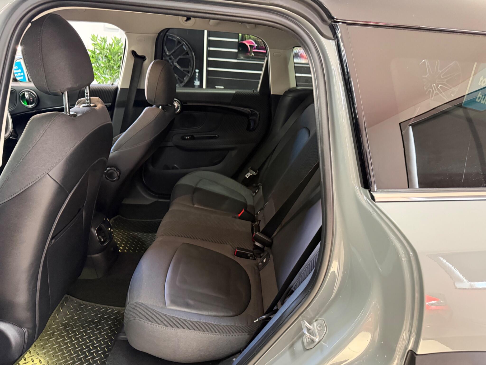 MINI Countryman view 37