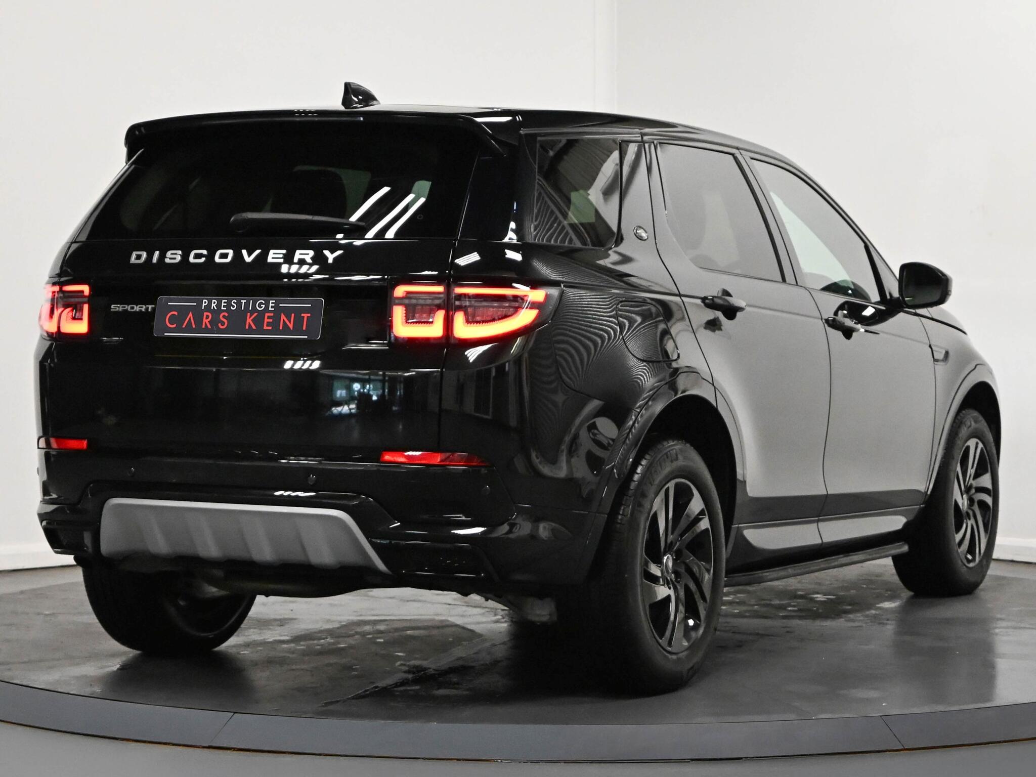Land Rover Discovery Sport view 27