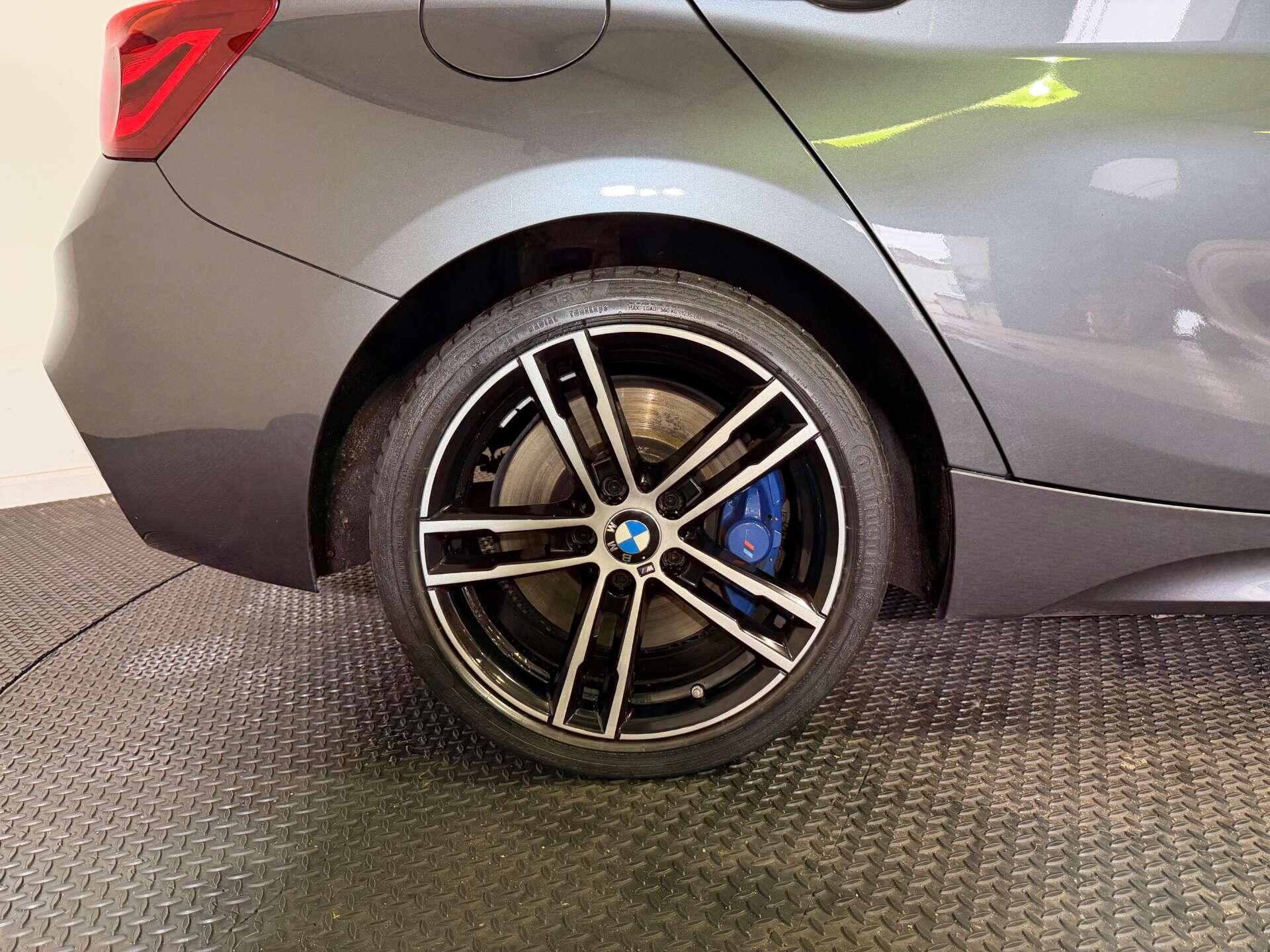 BMW 1 Series view 59