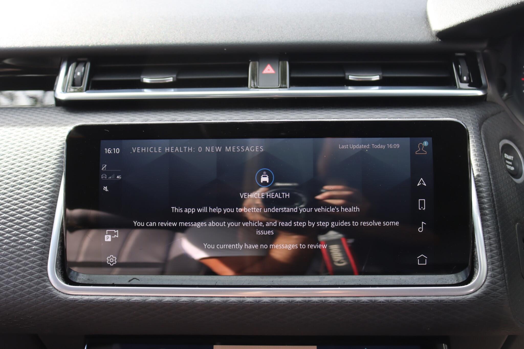 Land Rover Range Rover Velar view 65