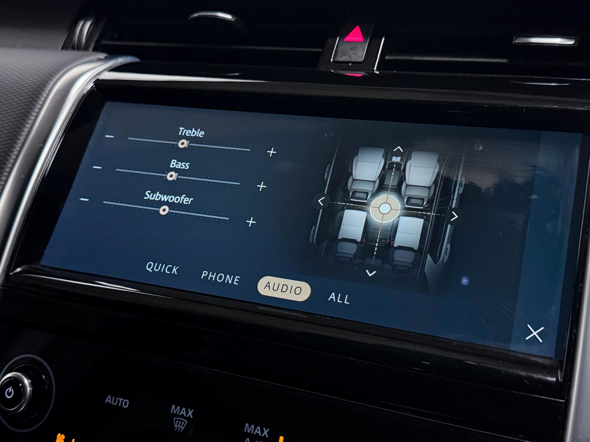 Land Rover Discovery Sport view 47