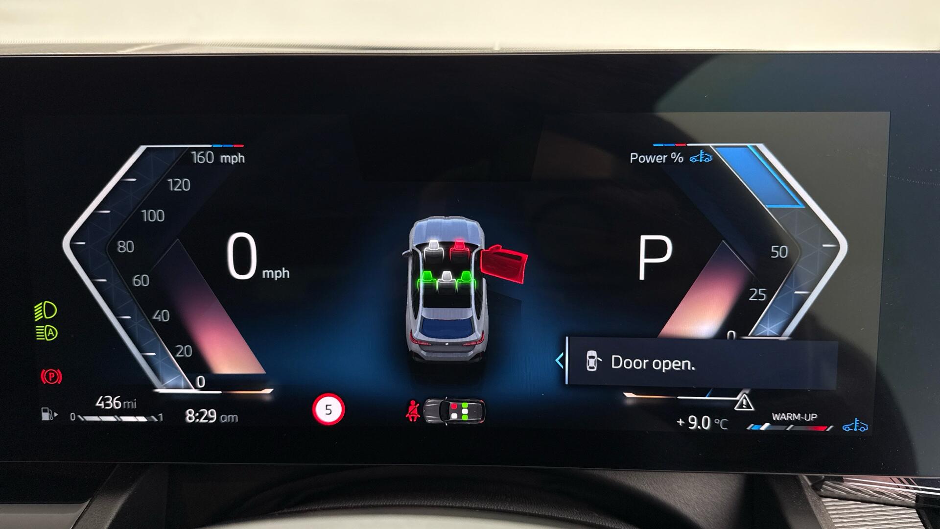 BMW 5 Series view 9